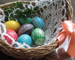 Wielkanocne dekoracje - ozdoby na stół wielkanocny